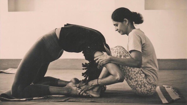 Shashikala teaching yoga